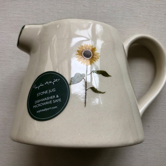 New Sunflower  mini stoneware‎ jug - Picture 2 of 2